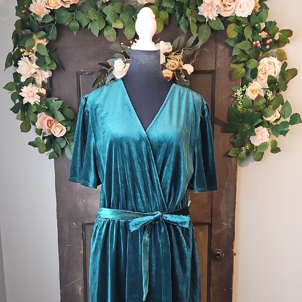 NWT - Draper James Emerald Green Velvet Faux Wrap Dress w Pockets - Sz L